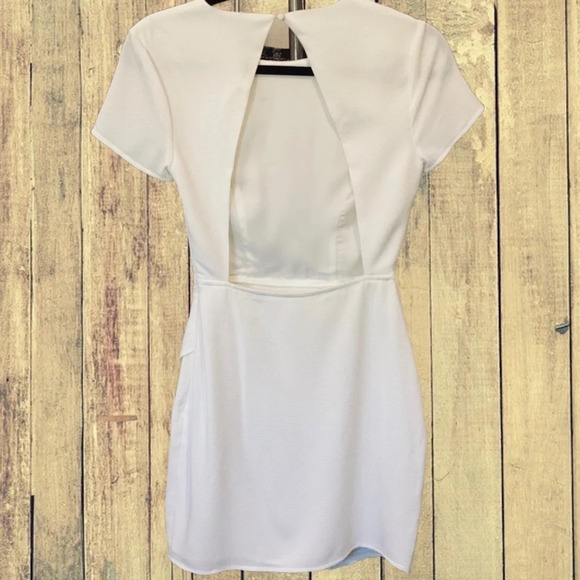 By the Way Cheyenne White Open Back Mini Dress Sun - Picture 4 of 7